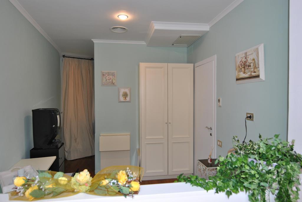 95 Rooms In Rome Extérieur photo